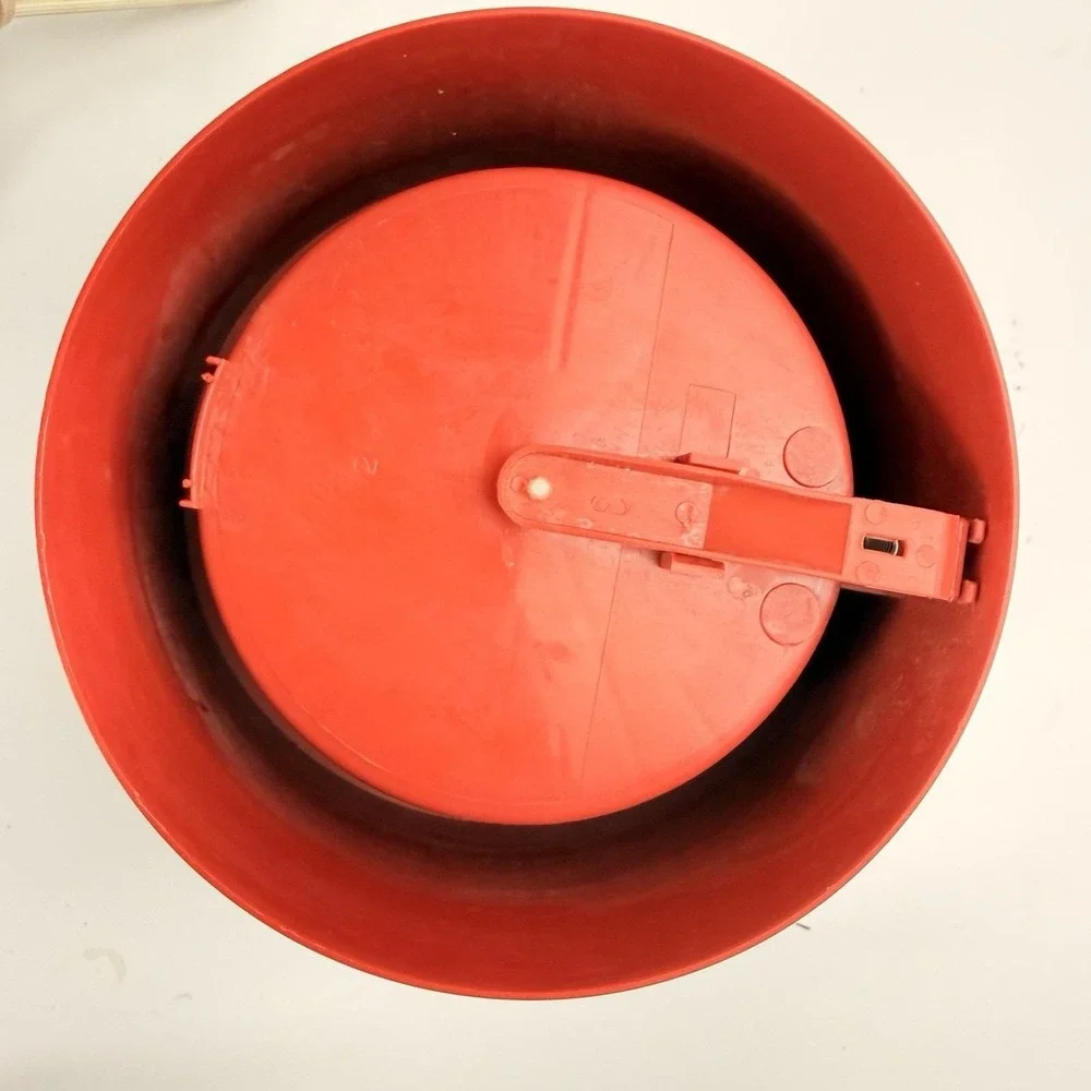 Vintage Mr. Coffee The Iced Tea Pot Maker Model TM1 White Red 2 Quart Pitcher